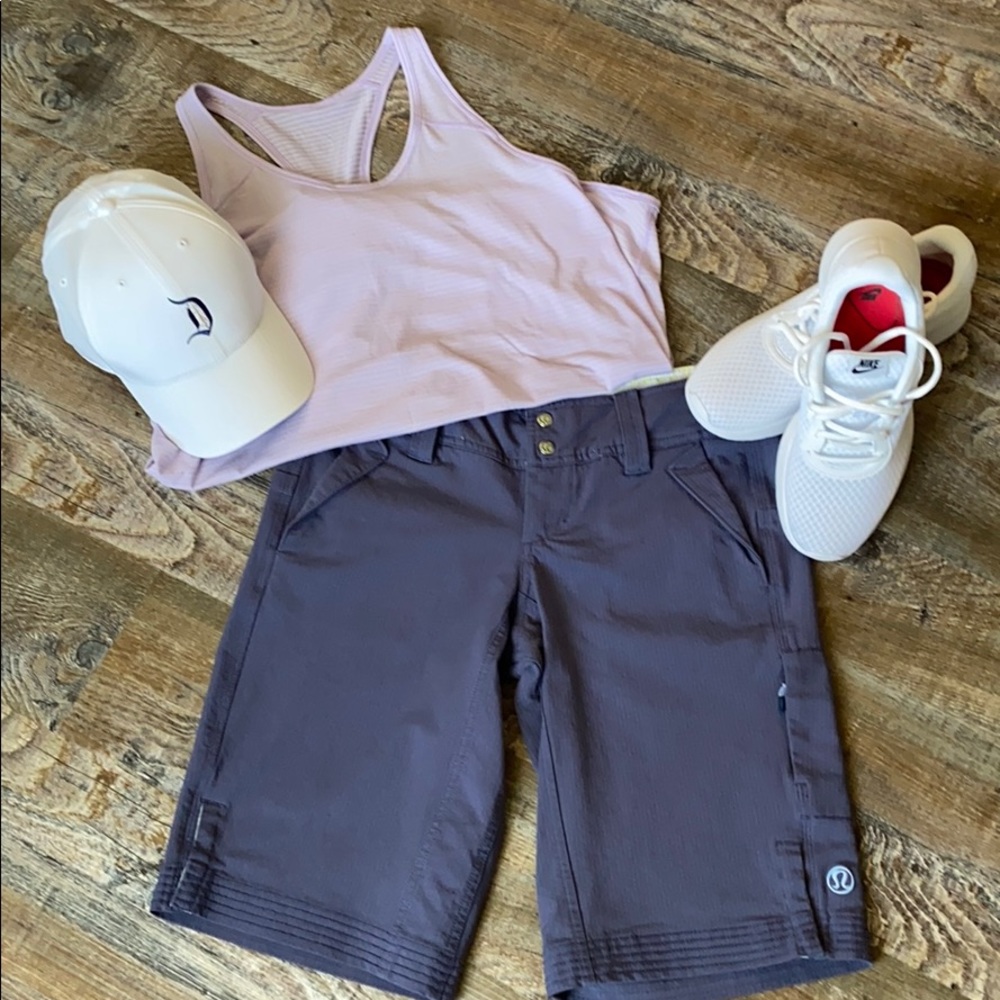 Lululemon Clam Digger Shorts